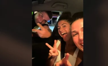 Bëri selfie me turisten gjermane dhe i kërkoi “Instagramin”, pezullohet punonjësi i Policisë