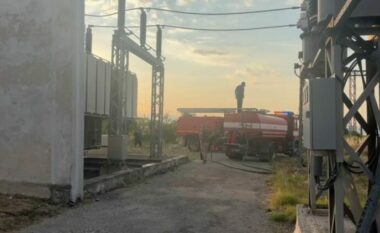 Zjarr  në Korçë, digjet nën stacioni elektrik, shkak defekti në një transformator