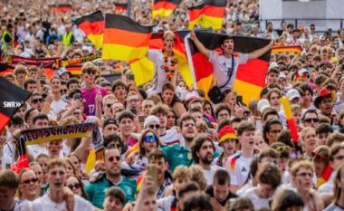 Çmenduri në ndeshjen Gjermani-Spanjë, tifozët paguajnë deri në 6000 euro për të parë ndeshjen