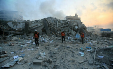 Sulm tragjik në Gaza, forcat izraelite godasin xhaminë e improvizuar, vdesin 22 persona