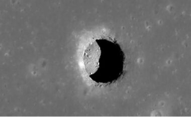 Zbulohet shpella në Hënë/ Shkencëtarët: Nën 100 metra thellësi, vend ideal për astronautët