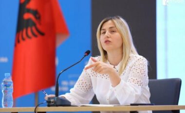 Lojërat Olimpike, Zhupa: Shqipëria çon një flamur imitim kinez, skandal i Komitetit Olimpik Shqiptar