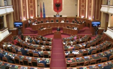 Seancë e jashtëzakonshme në Kuvend të hënën, votohen ndryshimet në qeveri