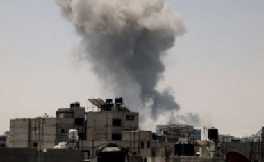 Popullsia e Gazës zhvendoset në mes të ofensivës së re izraelite
