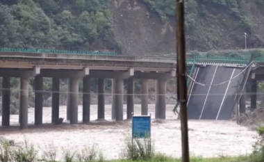 Shembet ura në Kinë, 12 viktima dhe 31 të zhdukur