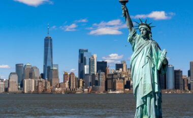 New York në panik! Meteori “prek” Statujën e Lirisë