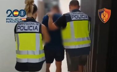 Organizoi vrasjen e dy personave në Vlorë, zbulohet identiteti i shqiptarit të arrestuar në Spanjë