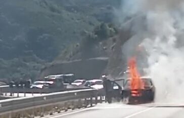 Merr flakë në ecje makina në aksin Velipojë-Shkodër, zbardhen detajet e para