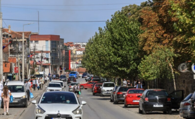 Përleshje masive në Prishtinë – plagoset një person si dhe lëndohen tre të tjerë nga mjetet e forta, arrestohen 13 të dyshuar