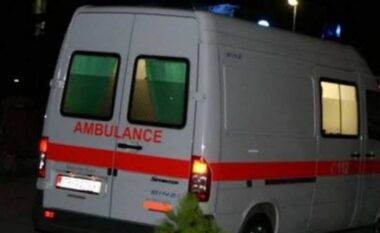 Makina përplas 2-vjeçarin në Kamëz, i mituri humb jetën në spital