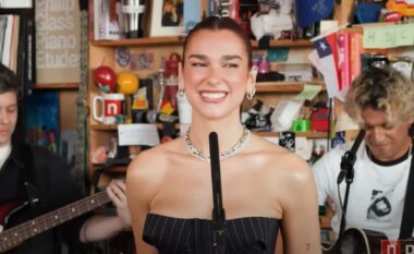 Dua Lipa përballet me kritika pas performancës akustike në ‘Tiny Desk’ në New York