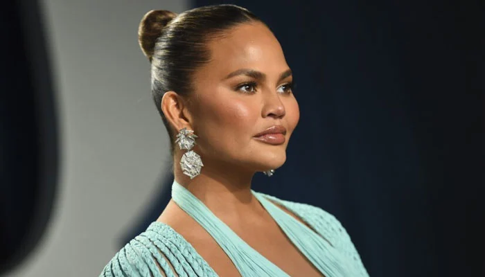 Chrissy Teigen flet  pa dorashka  për përvojën e abortit   Nuk e dija çfarë po bëja 