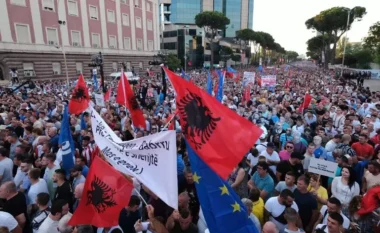 Protesta e opozitës/ Zbardhen dy skenarët që do të ndiqen nga Partia Demokratike