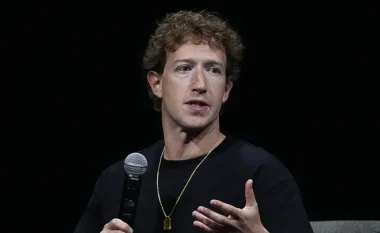 Mark Zuckerberg zbulon ‘fundin’ e celularëve, e ka të qartë se kush do i zëvendësojë