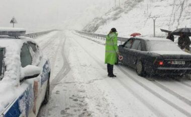 Rënie e ndjeshme e temperaturave/ Parashikimi i motit 23 Nëntor 2024, reshje shiu dhe dëbore