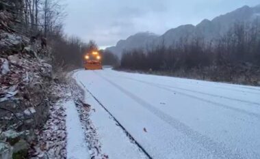 Vermoshi dhe Thethi “vishen” me të bardha/ Zonat malore mbulohen nga dëbora