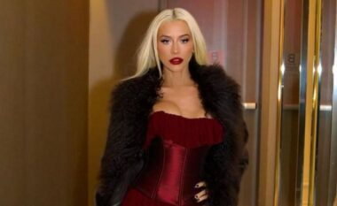 PAMJE “SHQETËSUESE”! Cristina Aguilera provokon keq, feston ditëlindjen me foto gjysmë të zhveshura të artistet në rrjetet sociale