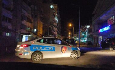 Të shtëna në Vlorë, plagoset 29-vjeçari, policia fut zonën në rrethim