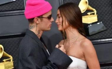 Justin Bieber thyen heshtjen, flet për gruan Haileyn pasi nuk e ndiqte në Instagram