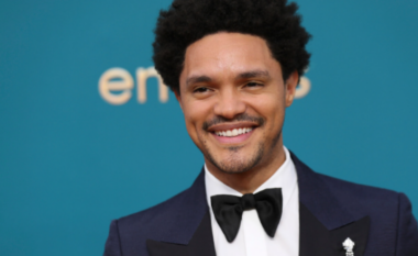 Trevor Noah rikthehet sërish si prezantues i çmimeve Grammy 2025