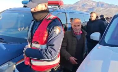 Ekzekutimi i 33-vjeçarit në Shkodër/ Momenti prekës kur babai mëson se i kanë vrarë djalin (VIDEO)