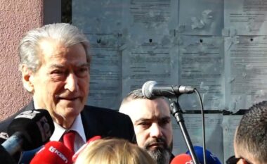 U paraqit në SPAK, Berisha: Të gjithë veglat e diktaturës përfundojnë në koshin e plehrave (VIDEO)