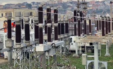 Lezha në errësirë, mijëra banorë pa energji elektrike prej 10 orësh