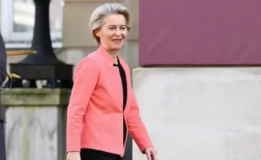 “Duhet urgjentisht të riarmatosim Evropën”, Ursula von der Leyen mesazh Trumpit në Samit: Të mbrojmë parimin ‘s’mund të pushtosh fqinjët e tu’