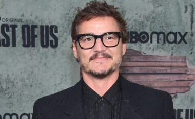 Ka nisur romancë me Jennifer Aniston? Reagon aktori Pedro Pascal