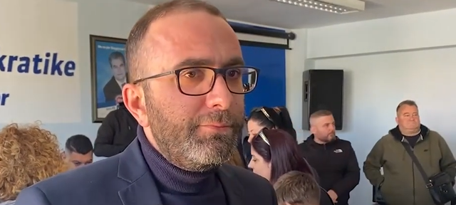 Primaret në Fier/ Bardhi: Ka një fluks të jashtëzakonshëm, PD po ndjek një proces demokratik