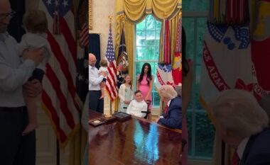 Presidenti Trump pret në Zyrën Ovale familjen shqiptare, zbulohet arsyeja dhe dhurata për njërin prej fëmijëve