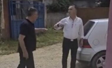 Komisionerët e PD-së në Memaliaj kapin në flagrancë “patronazhistin” duke orientuar votuesit (EMRI)