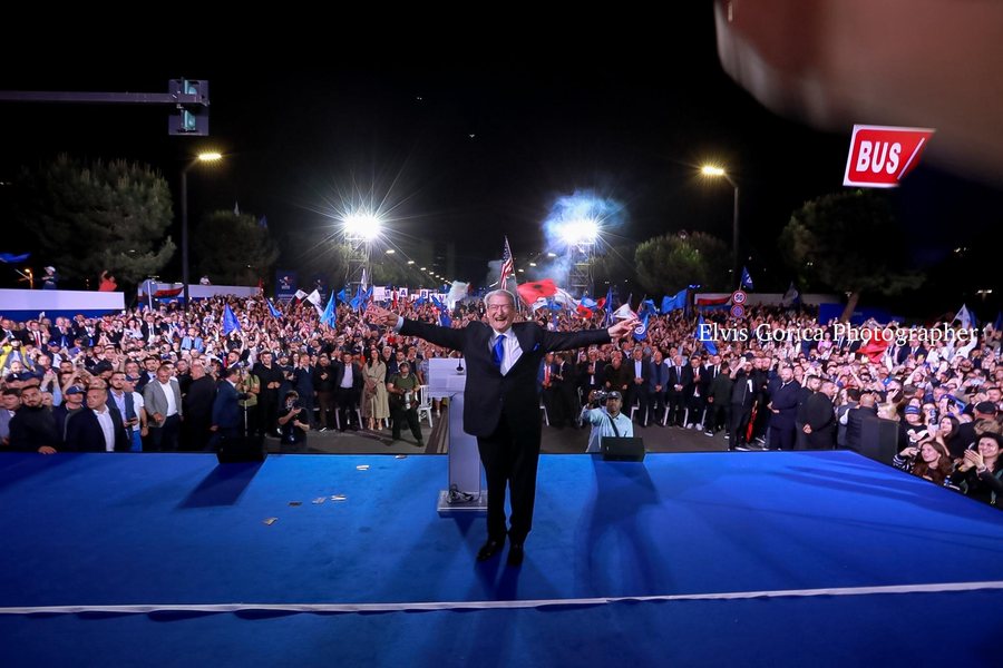 Sali Berisha falenderon Chris LaCivita: Të jam mirënjohës që po më ndihmon që të rikthehem në pushtet! Edi Rama është tmerruar