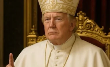 Shtëpia e Bardhë publikon foton me AI, Trump shfaqet i veshur si Papë