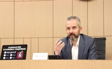 Celibashi apel zgjedhësve nga jashtë: Kontaktoni me shërbimin postar për zarfin e votimit