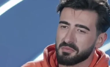 U rrëzua me parashutë në Himarë, Policia merr masa ndaj Xhonatan Islamit