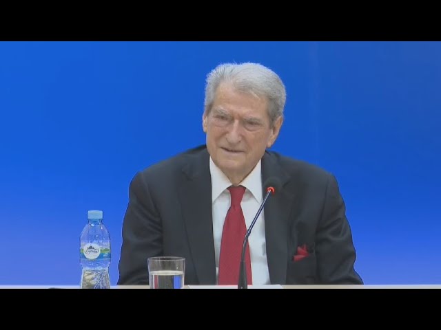 Konferenca e fundit si kryetar i Opozitës? Berisha me gazetarët: Kjo opozitë do jetë mazhorancë! Emigrantët do i bëjnë një shërbim historik vendit