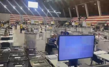 Vota e Diasporës, tensione te Parku Olimpik në Tiranë! PD konteston votat e ardhura nga Greqia