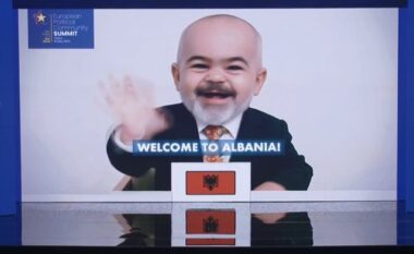 “Surpriza” e Ramës shkrin së qeshuri liderët europianë, i përshëndet me inteligjencë artificiale (VIDEO)