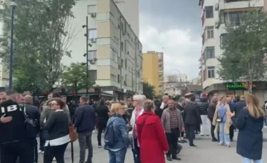 Sot liderët europianë në Tiranë/ Policia nuk u dha leje, nis protesta e paralajmëruar nga opozita: Duam votat tona!
