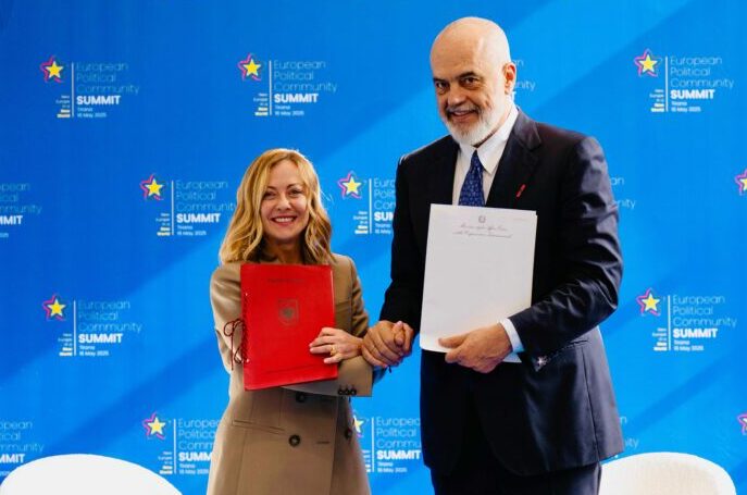 Mediat italiane i bëjnë jehonë takimit Meloni-Rama në Samit: Për herë të parë do të ketë mbledhje qeveritare, ja për çfarë ranë dakord dy liderët në Tiranë