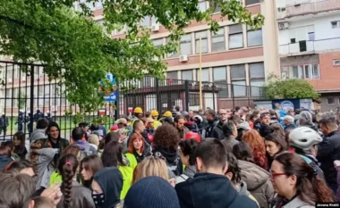 Serbi/ Arrestimi i aktivistëve, vazhdon bllokada e gjykatës në Novi Sad