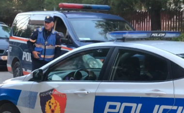 Agravon konflikti në Fier/ Tentuan të vra*in me sëp*të 58-vjeçarin, në pranga babai, në kërkim djali