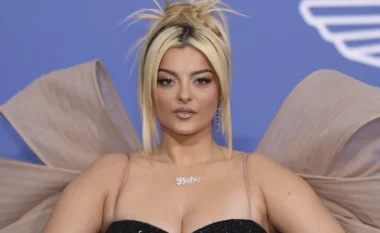 Bebe Rexha bën histori në muzikën country: Në krye të listës së Billboard për këngët më të dëgjuara të shekullit