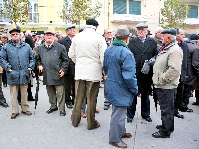 Kompensimet e taksat, deri në 16% shtesë për pensionistët! Përveç rimbursimit për energjinë elektrike, janë të përjashtuar edhe nga… Si aplikohet dhe dokumentet që nevojitet
