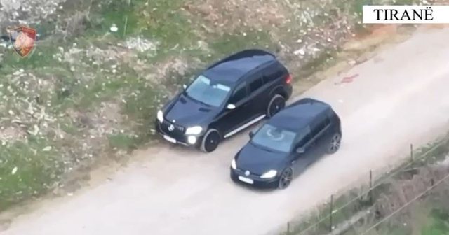 Trafiku i armëve Shqipëri-Kosovë, dalin pamje të reja nga operacioni “Puzzle”, pistoleta e fshehur në çorape (VIDEO)