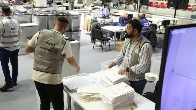 Fitorja erdhi nga Fieri/ PS del përtej parashikimeve, drejt mandatit të 12