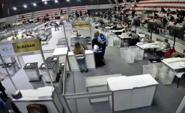 Numërohen mbi 10 mijë zarfe të diasporës/ PS kryeson me 55.80% të votave, PD me 28.1 %! Ja si paraqiten partitë e tjera