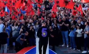 “Na besuan si asnjëherë më parë”, Edi Rama pa fjalë para shqiptarëve: Faleminderit juve këtu dhe atyre në diasporë, zgjodhët Shqipërinë e yjeve të Europës
