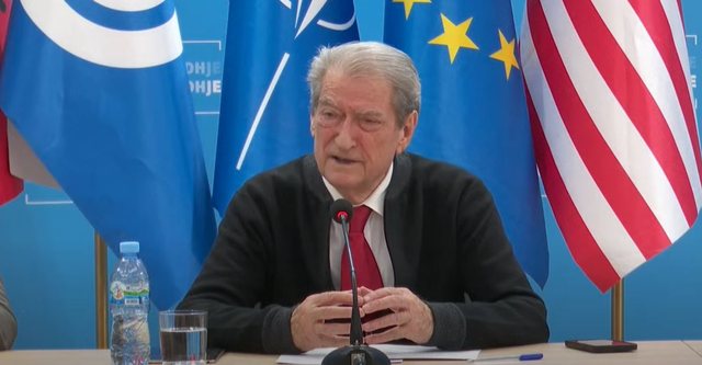 “Vjedhja dhe korrupsioni u shndërruan në votë”, Berisha: Procesi zgjedhor, grabitja më e madhe! Rama shpërndau 70 milionë euro dhurata për pensionistët